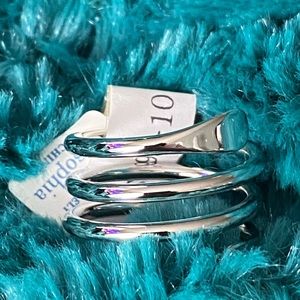 Lia Sophia silver plated ring